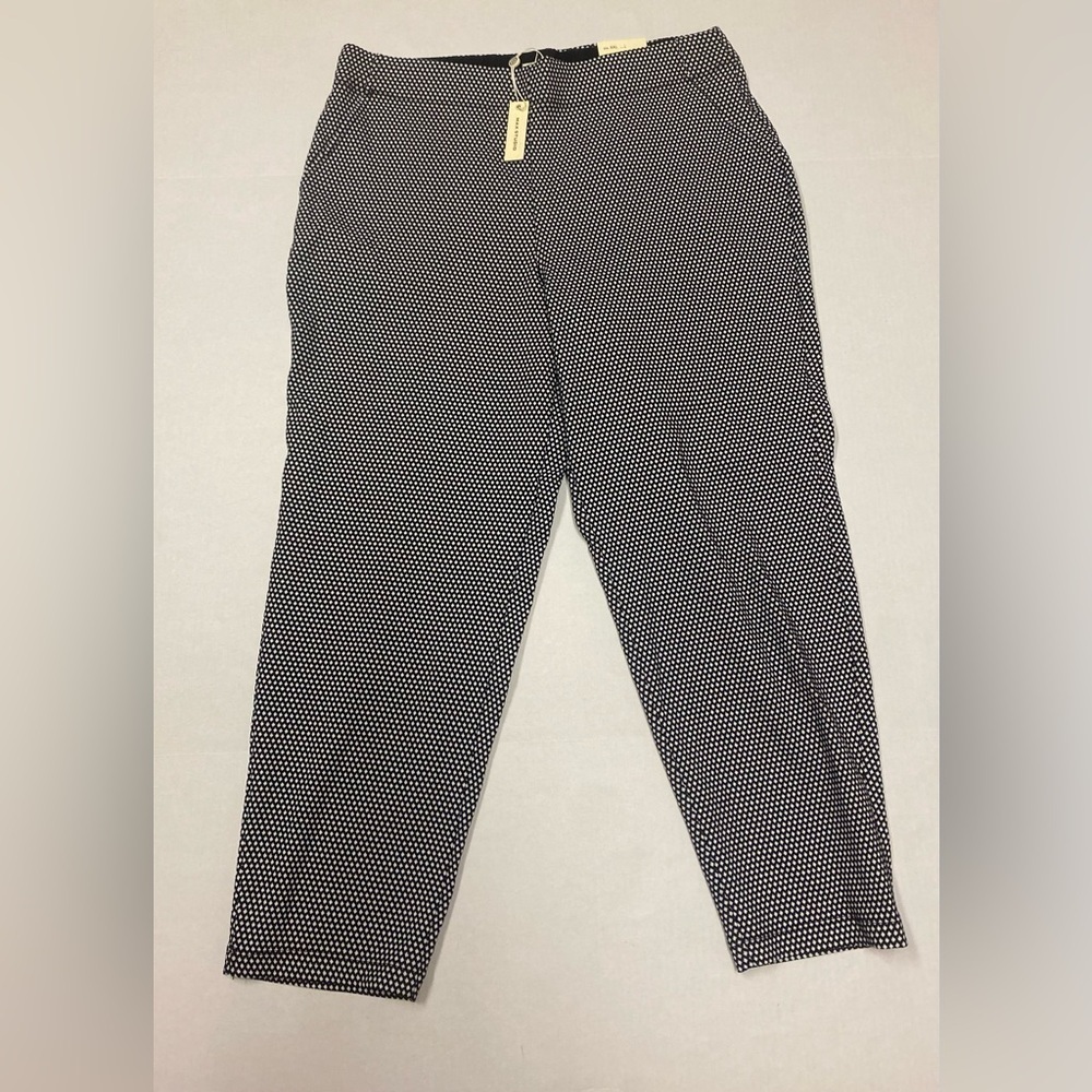 Max Studio Black and White Pull On Trousers Workwear